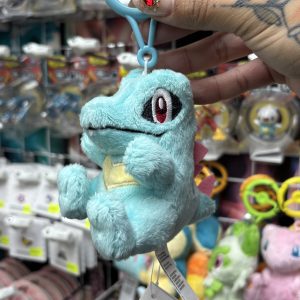 THEVOLTAGE.CL POKEMON CENTER POKEMON MASCOTS LLAVERO TOTODILE