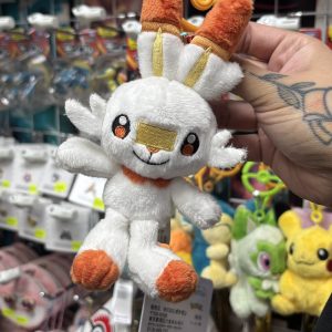 THEVOLTAGE.CL POKEMON CENTER POKEMON MASCOTS LLAVERO SCORBUNNY