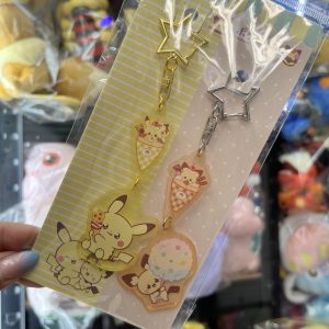 THEVOLTAGE.CL Poképeace Llavero · Pikachu & Pichu