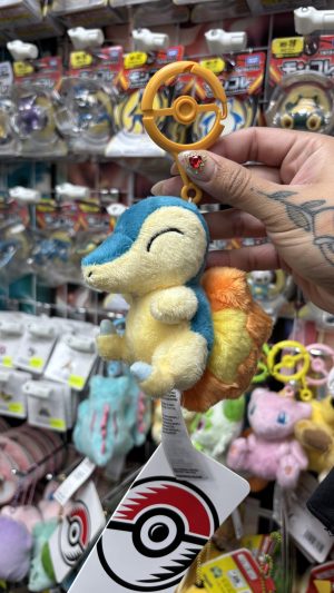 THEVOLTAGE.CL POKEMON CENTER POKEMON MASCOTS LLAVERO CYNDAQUIL