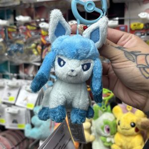 THEVOLTAGE.CL POKEMON CENTER POKEMON MASCOTS LLAVERO GLACEON