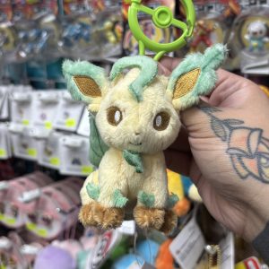 THEVOLTAGE.CL POKEMON CENTER POKEMON MASCOTS LLAVERO LEAFEON