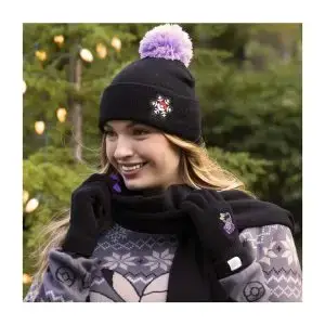 THEVOLTAGE.CL POKEMON CENTER VESTUARIO GORRO WINTER DITTO
