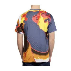 THEVOLTAGE.CL POKEMON CENTER VESTUARIO POLERA GIGANTAMAX CHARIZARD TALLA XL