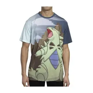 THEVOLTAGE.CL POKEMON CENTER VESTUARIO POLERA TYRANITAR TALLA XL