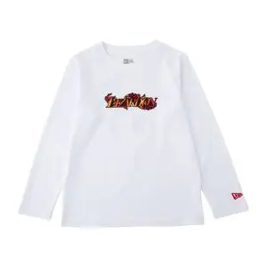 THEVOLTAGE.CL POKEMON CENTER VESTUARIO POLERA POKEMON CENTER X NEW ERA CHARIZARD TALLA L