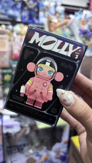 POP MART MOLLY MEGA SPACE 100% BLIND BOX
