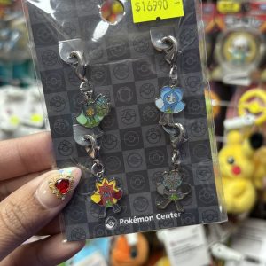 THEVOLTAGE.CL POKEMON CENTER ACCESORIOS PIN CUADRUPLE