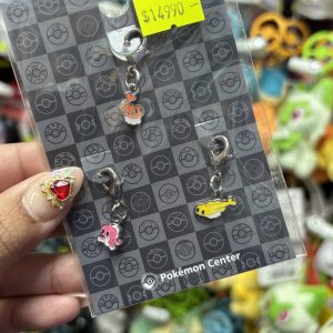 THEVOLTAGE.CL POKEMON CENTER ACCESORIOS PIN TRIPLE