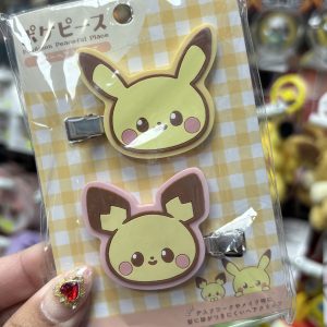 THEVOLTAGE.CL POKEMON CENTER ACCESORIOS PINCHES CABELLO