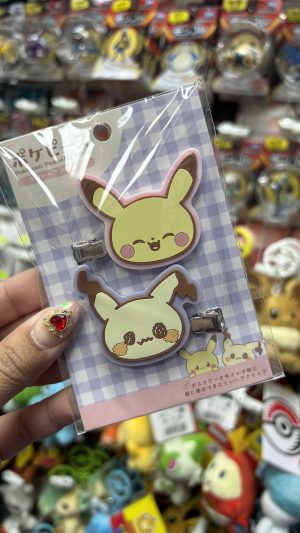 THEVOLTAGE.CL POKEMON CENTER ACCESORIOS PINCHES CABELLO