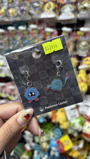 THEVOLTAGE.CL POKEMON CENTER ACCESORIOS PIN DOBLE