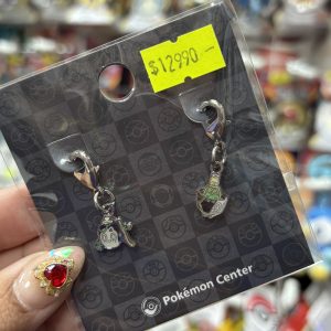 THEVOLTAGE.CL POKEMON CENTER ACCESORIOS PIN DOBLE
