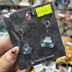 THEVOLTAGE.CL POKEMON CENTER ACCESORIOS PIN DOBLE