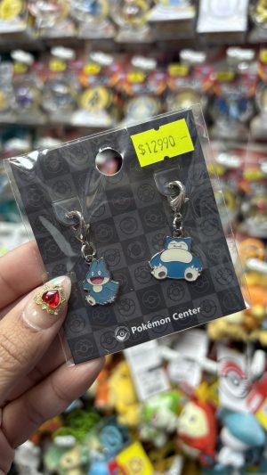 THEVOLTAGE.CL POKEMON CENTER ACCESORIOS PIN DOBLE
