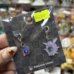 THEVOLTAGE.CL POKEMON CENTER ACCESORIOS PIN DOBLE