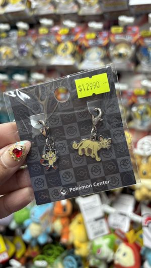 THEVOLTAGE.CL POKEMON CENTER ACCESORIOS PIN DOBLE