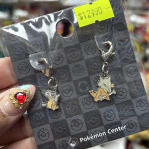 THEVOLTAGE.CL POKEMON CENTER ACCESORIOS PIN DOBLE