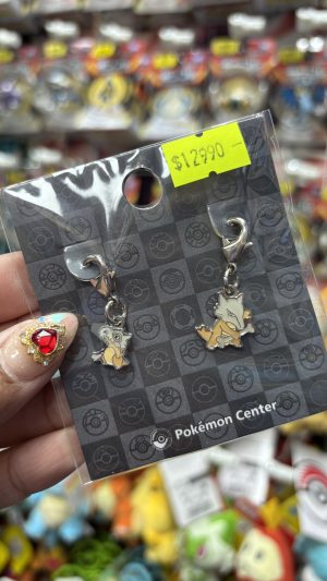 THEVOLTAGE.CL POKEMON CENTER ACCESORIOS PIN DOBLE