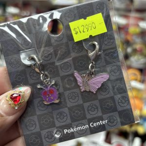 THEVOLTAGE.CL POKEMON CENTER ACCESORIOS PIN DOBLE