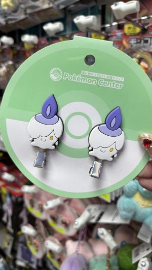 THEVOLTAGE.CL POKEMON CENTER ACCESORIOS PINCHES CABELLO