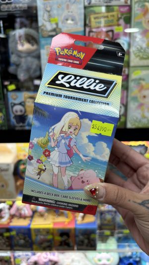 THEVOLTAGE.CL POKEMON CENTER TCG LILLIE PREMIUM TOURNAMENT COLLECTION INGLÉS