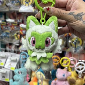 THEVOLTAGE.CL POKEMON CENTER POKEMON MASCOTS LLAVERO SPRIGATITO