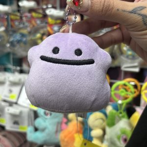 THEVOLTAGE.CL POKEMON CENTER ACCESORIOS LLAVERO POKEMON DOLLS DITTO