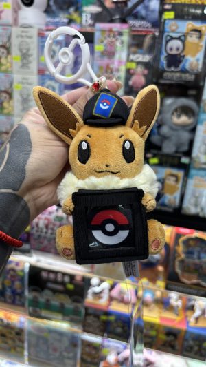 THEVOLTAGE.CL POKEMON CENTER TCG LLAVERO EEVEE