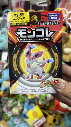 THEVOLTAGE.CL POKEMON CENTER MONCOLLE MS-50 SYLVEON