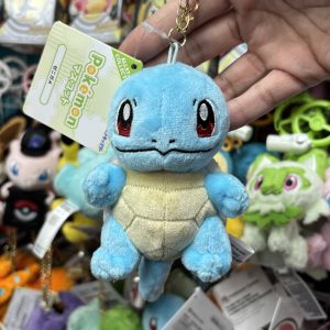 THEVOLTAGE.CL POKEMON CENTER ACCESORIOS ALL STAR LLAVERO MASCOTA SQUIRTLE