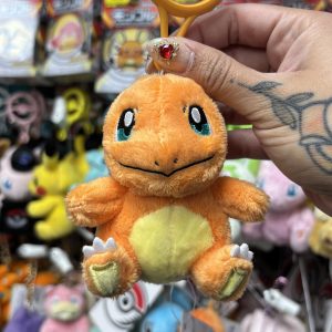 THEVOLTAGE.CL POKEMON CENTER ACCESORIOS MASCOTS LLAVERO CHARMANDER