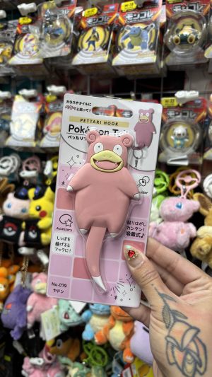 THEVOLTAGE.CL POKEMON CENTER LÍNEA HOGAR COLGADOR LLAVES SLOWPOKE