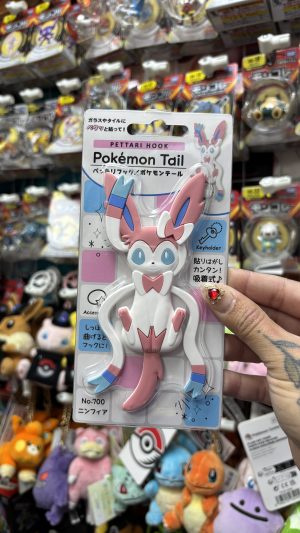 THEVOLTAGE.CL POKEMON CENTER LÍNEA HOGAR COLGADOR LLAVES SYLVEON