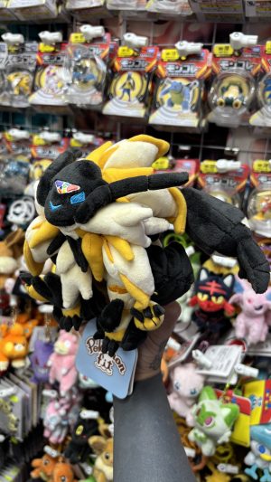 THEVOLTAGE.CL POKEMON CENTER POKEMON FIT DUSK MANE SOLGALEO - Imagen 2