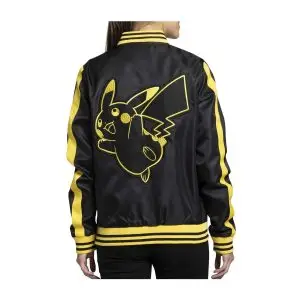 THEVOLTAGE.CL POKEMON CENTER VESTUARIO CHAQUETA BOMBER PIKACHU TALLA L