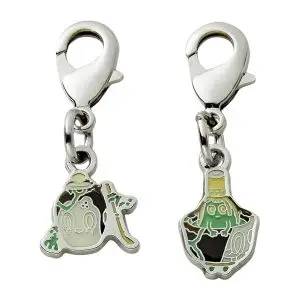 THEVOLTAGE.CL POKEMON CENTER ACCESORIOS DIJE DOBLE