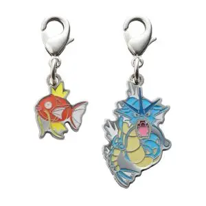 THEVOLTAGE.CL POKEMON CENTER ACCESORIOS DIJE DOBLE