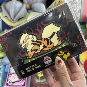 THEVOLTAGE.CL POKEMON CENTER ANAHEIM DOBLE DECK BOX