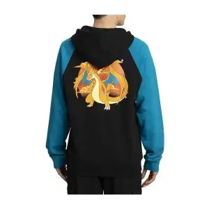 THEVOLTAGE.CL POKEMON CENTER VESTUARIO POLERON MEGA CHARIZARD X TALLA L