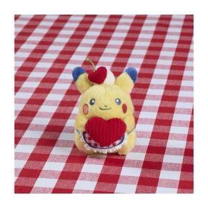THEVOLTAGE.CL POKEMON CENTER SWEETHEART DINER PIKACHU CORAZÓN LLAVERO