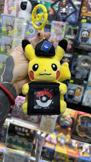 THEVOLTAGE.CL POKEMON CENTER TCG LLAVERO PIKACHU