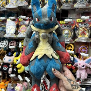 THEVOLTAGE.CL POKEMON CENTER MEGA LUCARIO