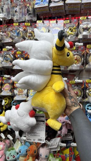 THEVOLTAGE.CL POKEMON CENTER MEGA AMPHAROS - Imagen 2
