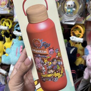 THEVOLTAGE.CL POKEMON CENTER ANAHEIM BOTELLA AGUA 500ML