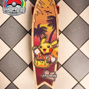 THEVOLTAGE.CL POKEMON CENTER ANAHEIM BEAR WALKER PATINETA