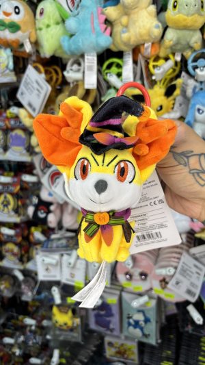 - THEVOLTAGE.CL POKEMON CENTER LLAVERO FENEKIN HALLOWEEN