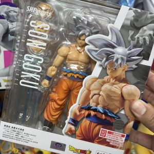 DRAGON BALL S.H.FIGUARTS SON GOKU ULTRA INSTINCT
