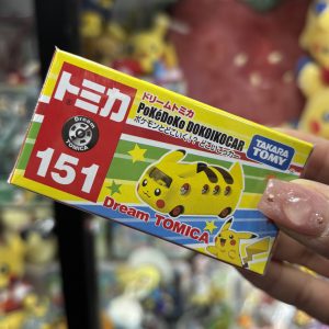 TOMICA TAKARA TOMY AUTO PIKACHU CAMIONETA