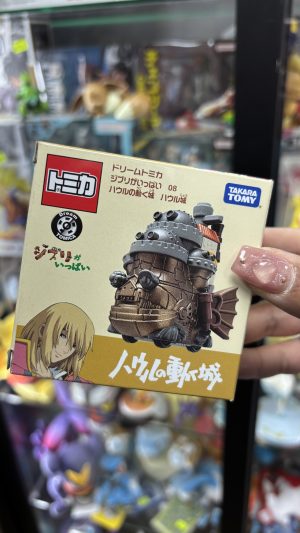 TOMICA TAKARA TOMY AUTO CASTILLO AMBULANTE